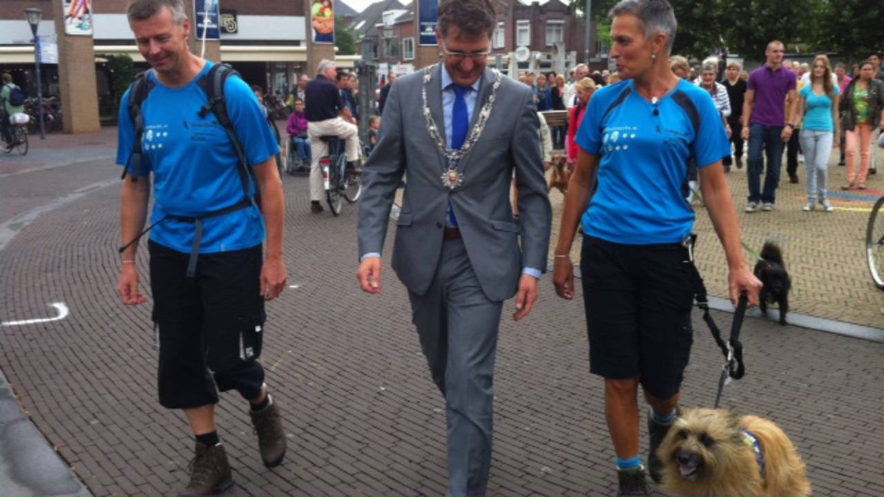 Knuffels voor Helma Verhoeven toen ze aan haar tocht begon