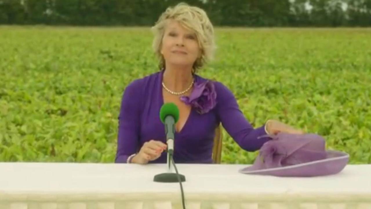 Martine Bijl in de reclame van Hak. (Foto: Youtube / reclame Hak)