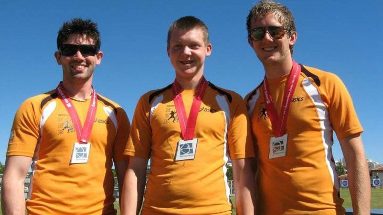 Rick van den Oever, Sjef van den Berg en Rick van der Ven met de zilveren medaille