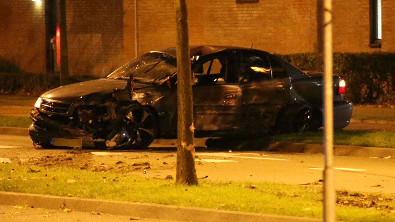 De auto waarmee de man werd doodgereden (Foto: SQ Vision)