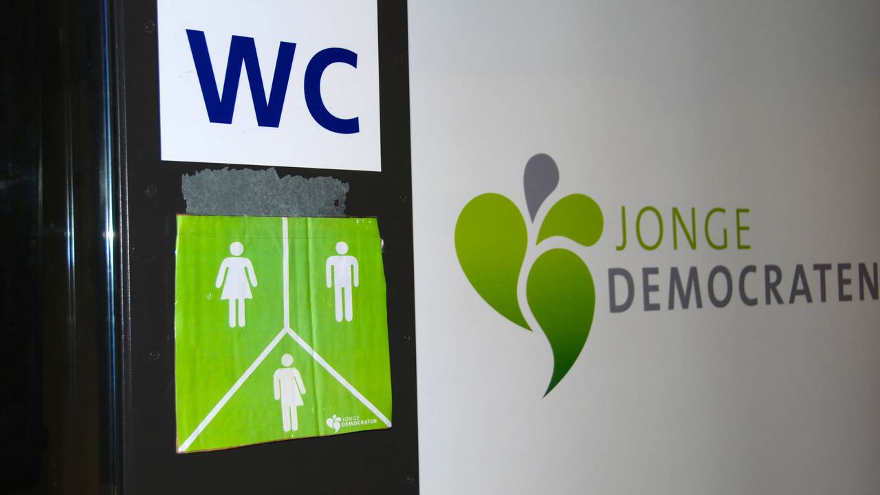 Genderneutraal toilet op station Breda (foto: Jonge Democraten Brabant)