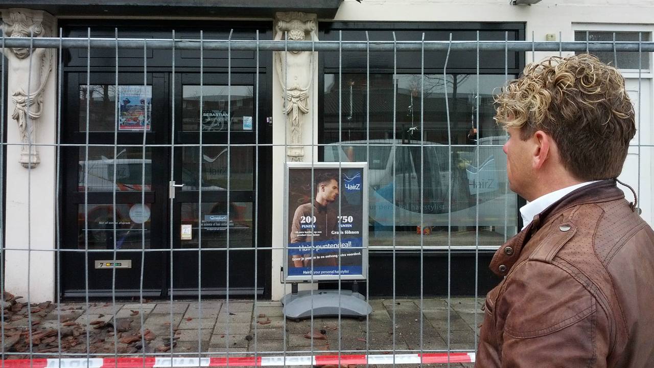 Eigenaar Bartels neemt de schade op (Foto: Ferenc Triki)