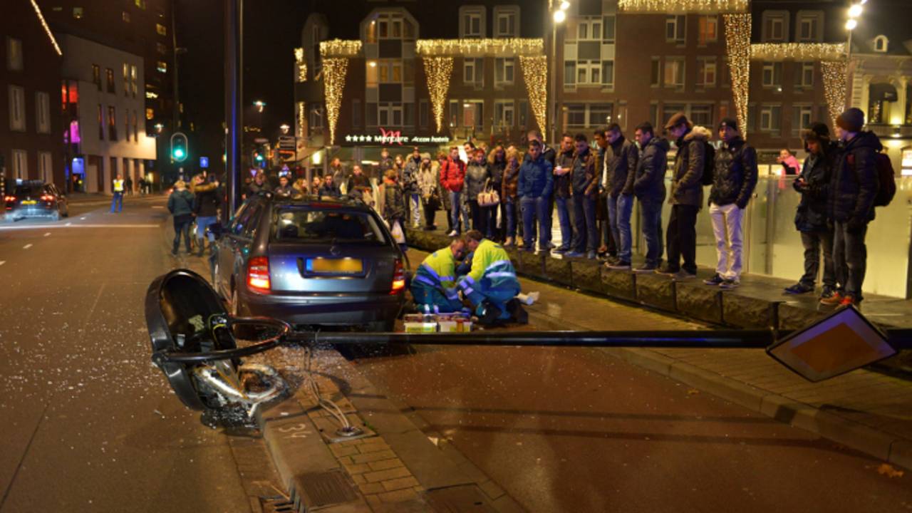 Man zwaargewond (foto: Jules Vorselaars / JV Media)
