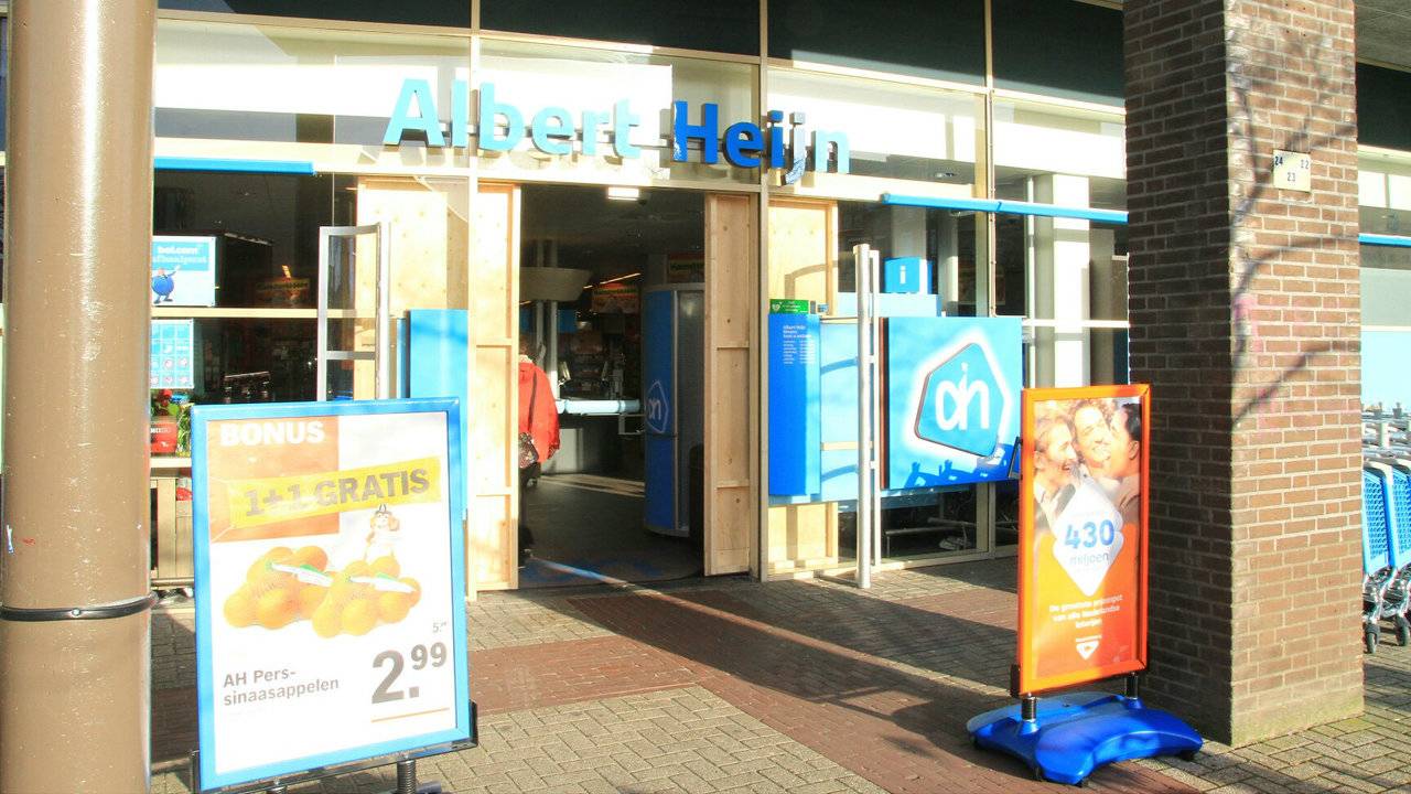 Ramkraak op AH-supermarkt in Mierlo-Hout