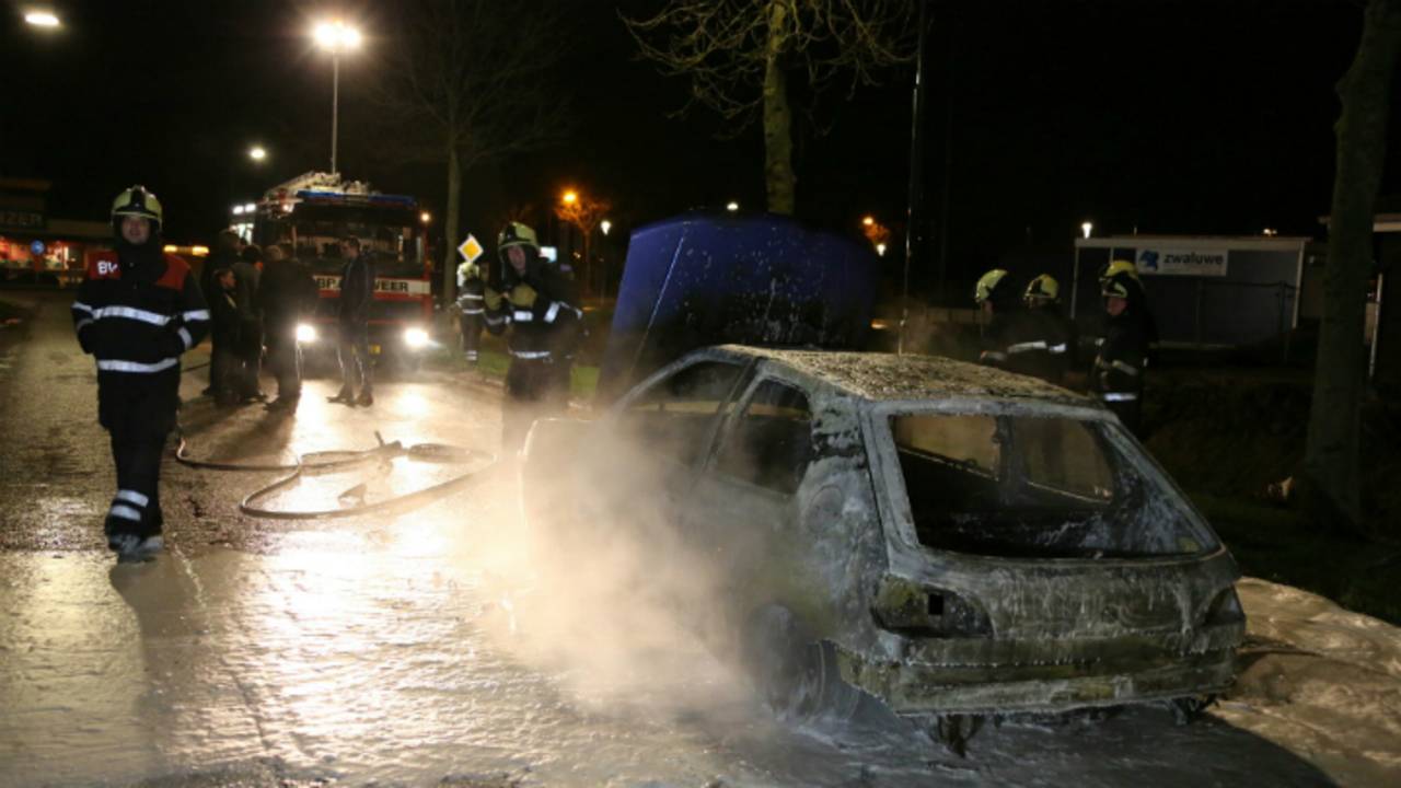 Rustige oud en nieuw in Veen slechts één autobrand in Bagijnhof Omroep Brabant