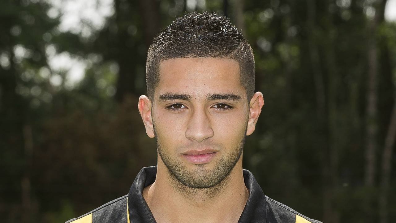 NAC-speler Adnane Tighadouini is teleurgesteld dat hij weggestuurd is.
