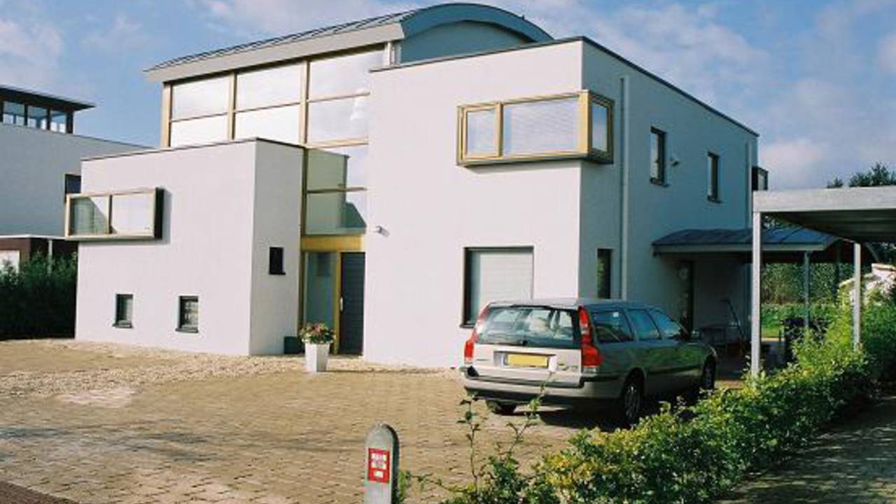 De luxe villa van Wüst in Heerenveen (Foto: BekendeBuren)