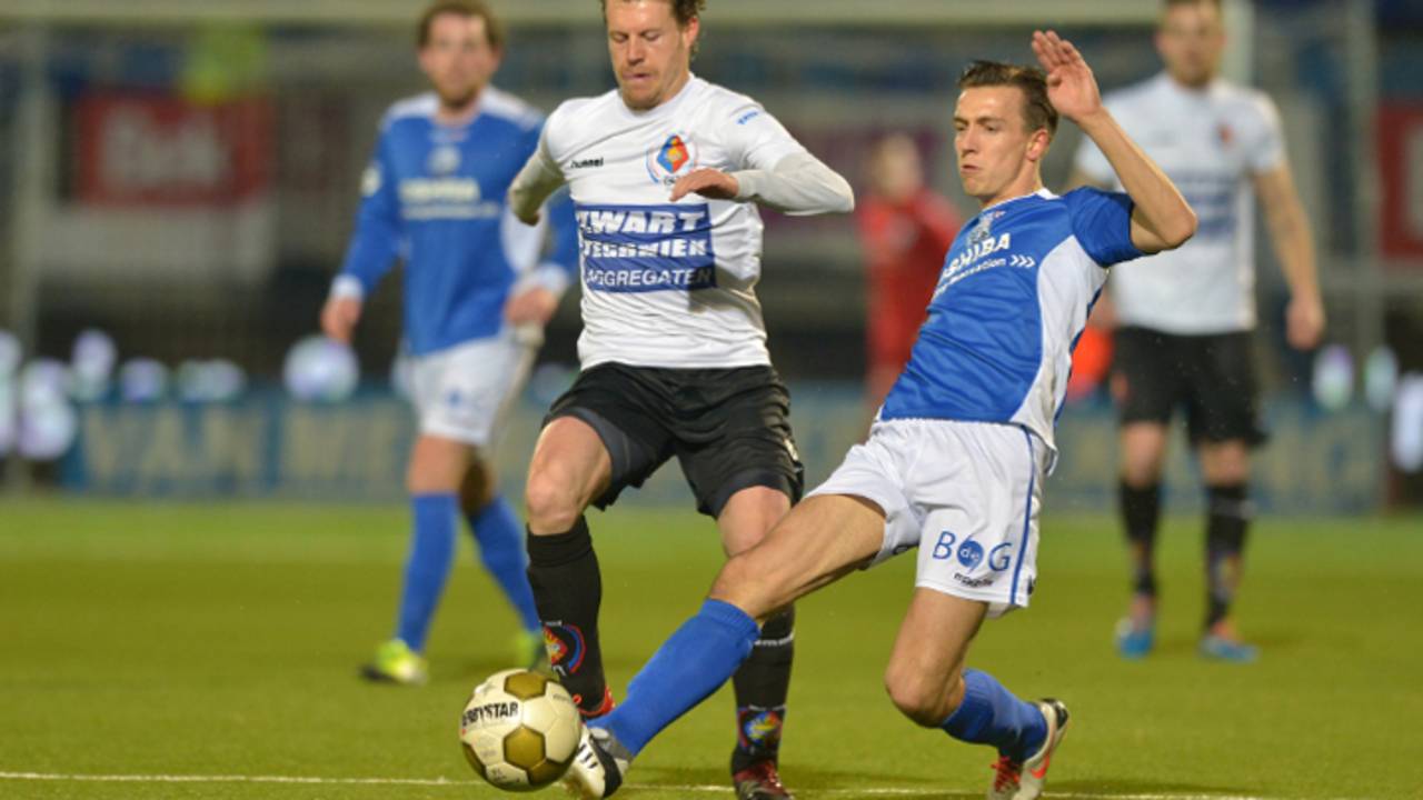 Moreno Rutten van FC Den Bosch legt aan (foto: VI Images)