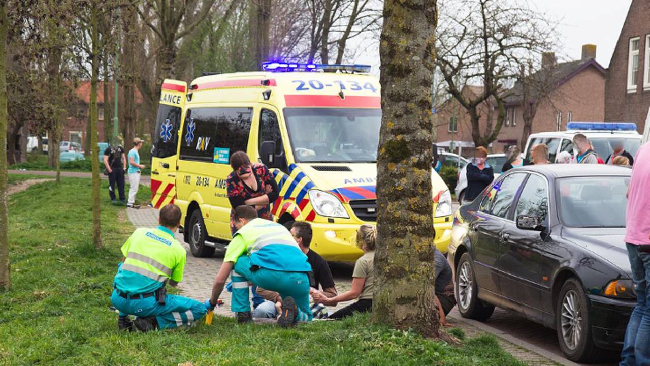 Twee kinderen gewond (foto: Marcel van Dorst / SQ Vision)