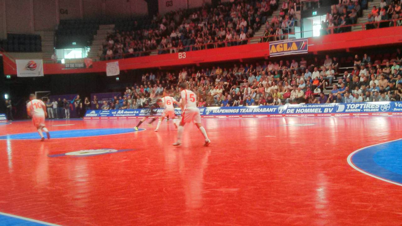 Ga naar slide 1