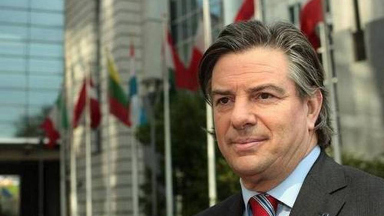 Politicus Toine Manders neemt afscheid van Brussel