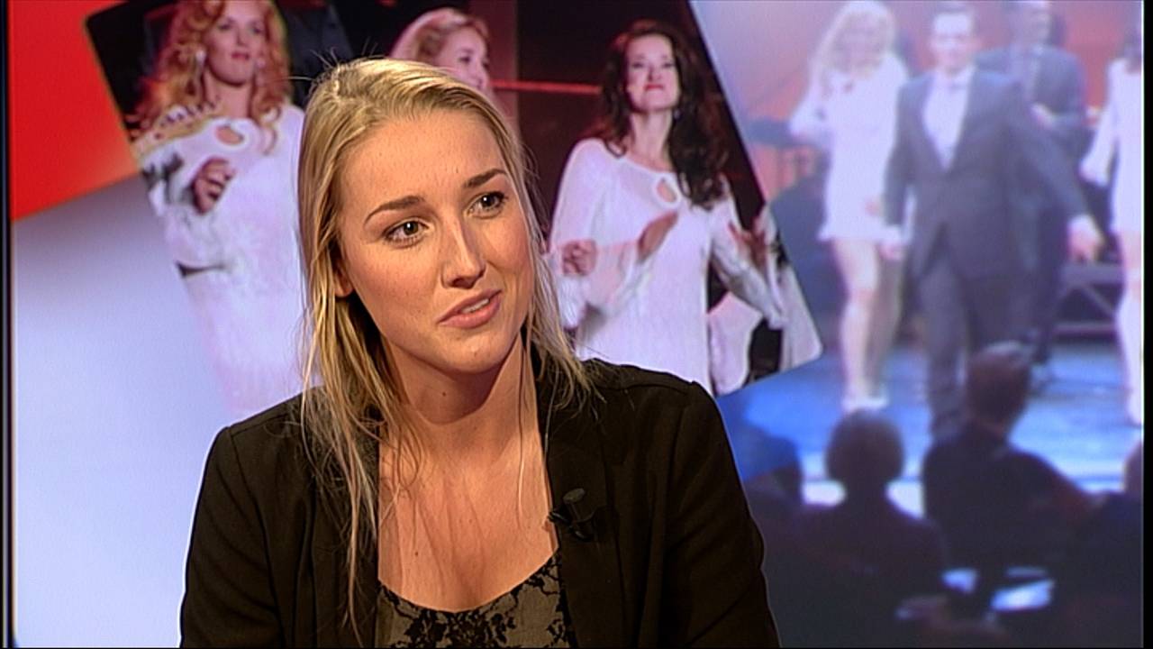 Musicalster Myrthe Maljers vertelde in Onder Ons over haar rol in de musical 'Jersey Boys'.