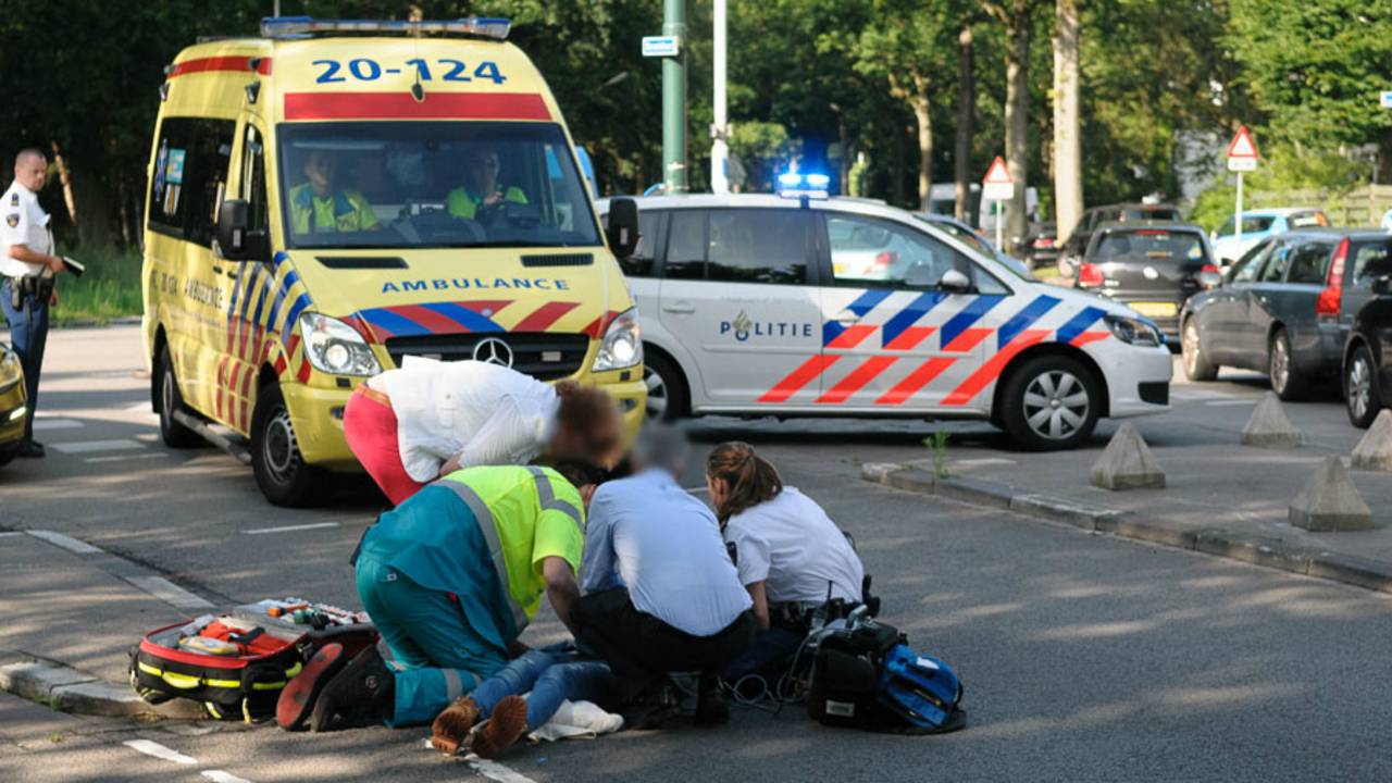 Ongeval op de Baronielaan in Breda. (foto: Tom van der Put/SQ Vision Mediaprodukties)