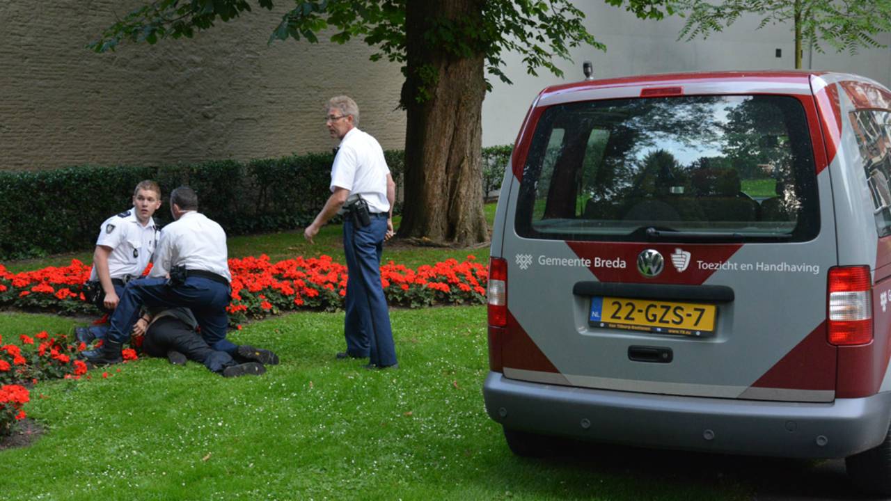 De jongen werd na een achtervolging gearresteerd (Foto: Perry Roovers / SQ Vision)