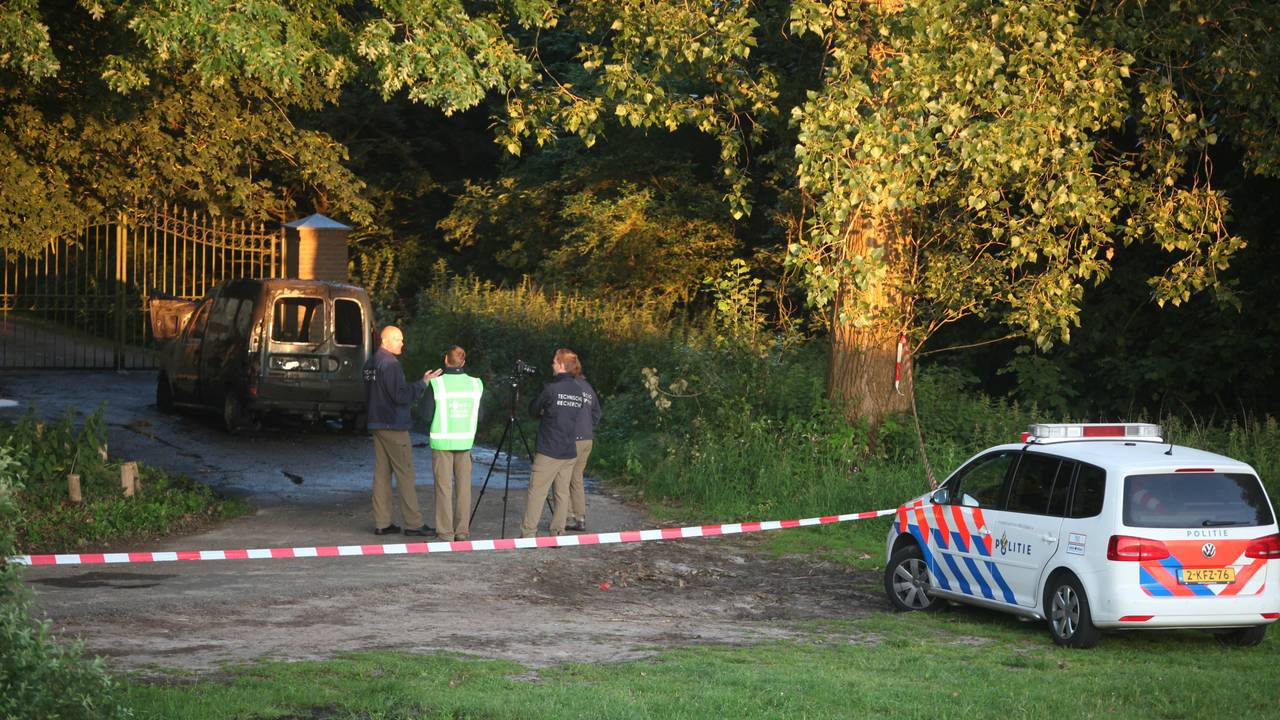Dode in auto is Gelderlander (49) (foto: Meesters Multi Media)