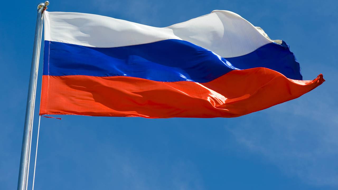 Russische vlaggen weg in Winkelcentrum Woensel Eindhoven