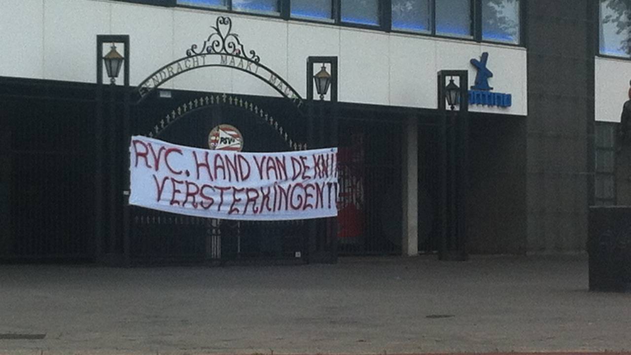 Fans eisen versterking (foto: Marieke Boerefijn)