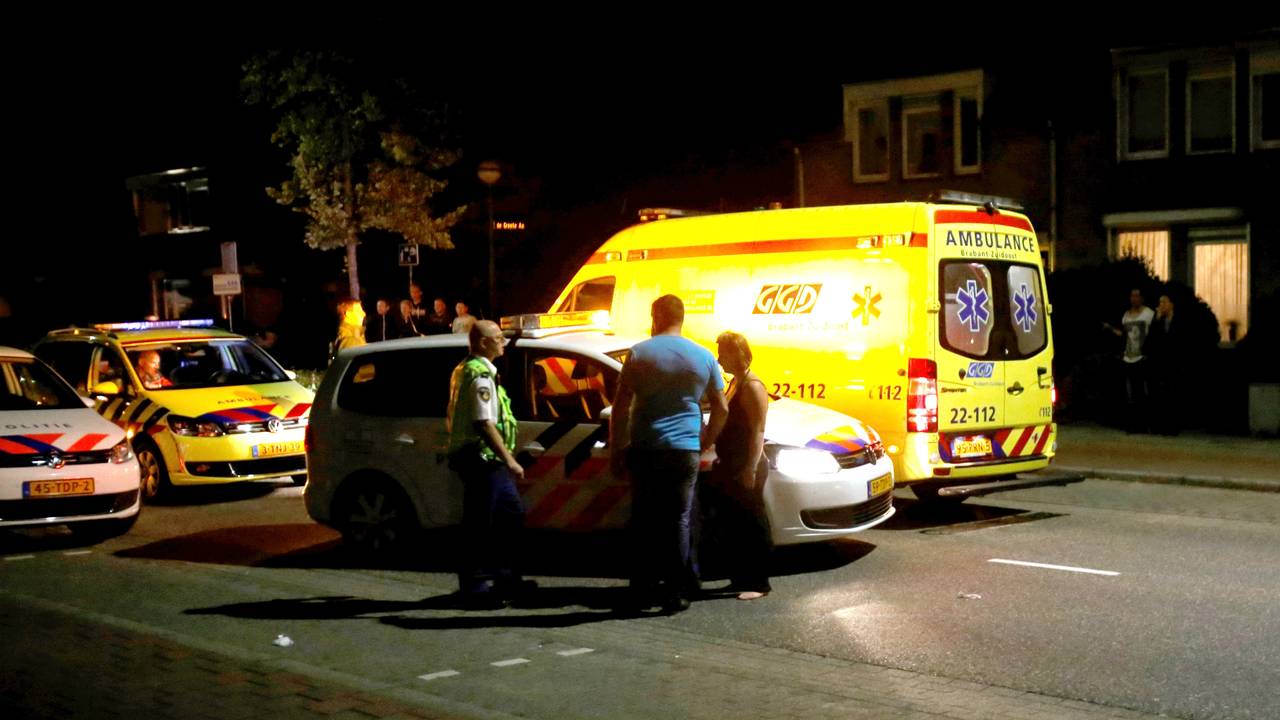 Vrouw aangehouden voor doorrijden na ongeluk in Heeze (foto: Hans van Hamersveld/SQ Vision)