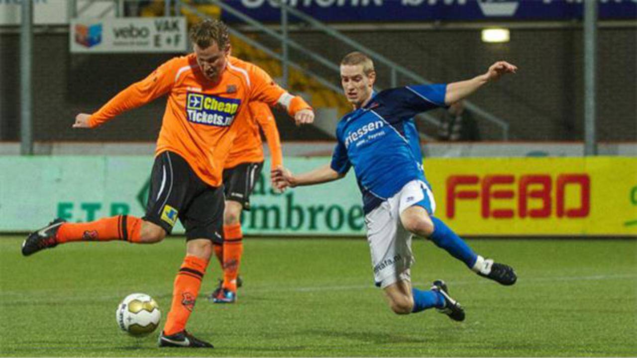 Jack Tuyp in actie tegen Helmond Sport