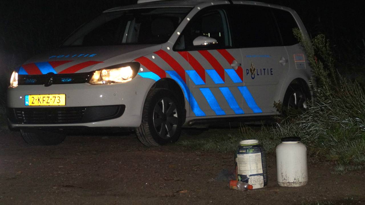 Mogelijk drugsafval gedumpt Drunen (foto: Martijn van Bijnen/FPMB)