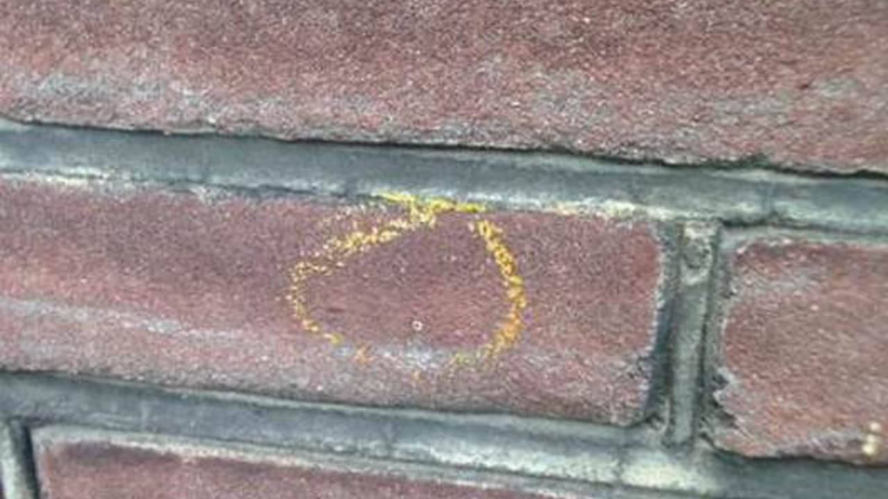 Mysterieuze tekens op huizen in Tilburg