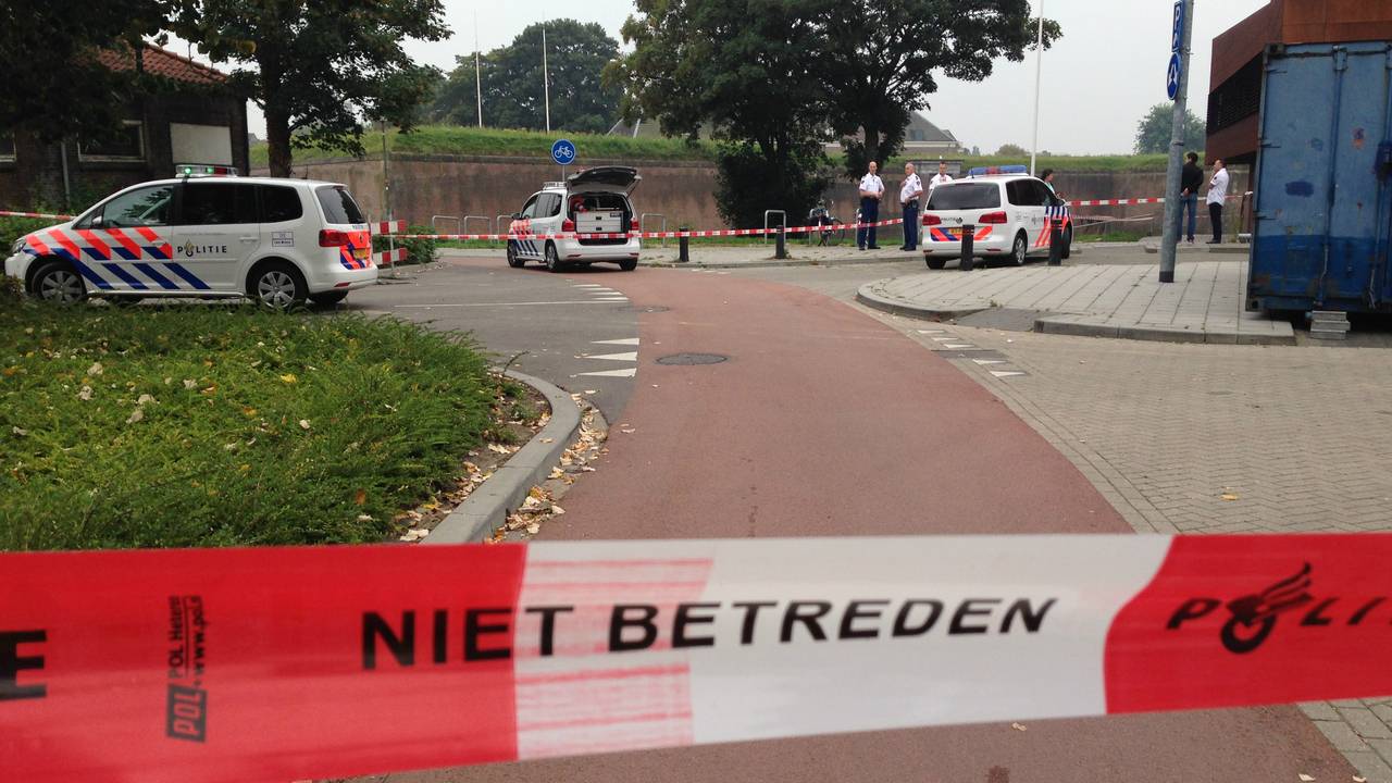 Stoffelijk overschot gevonden (foto: Bart Meesters / Meesters Multi Media)