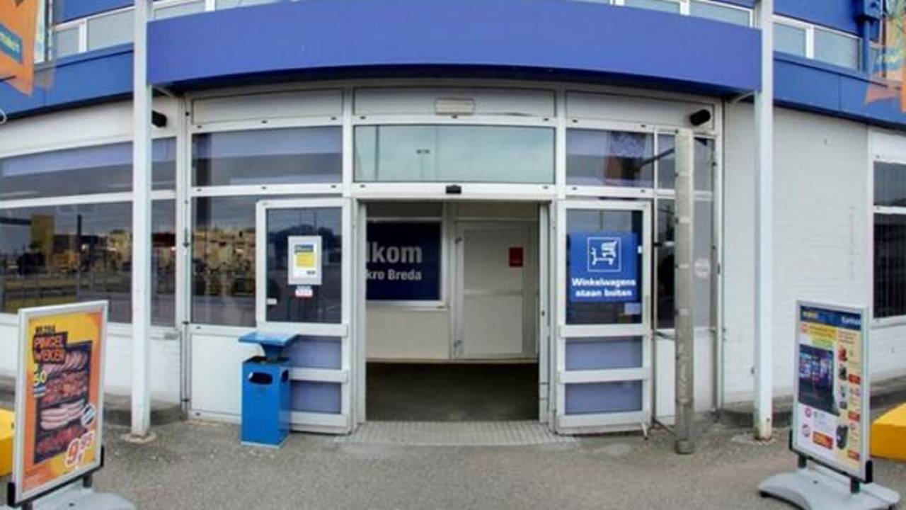 Ingang Makro Breda (foto: @MakroBreda / Twitter)