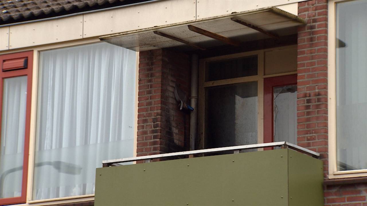 Brandbom op balkon gegooid in Berghem