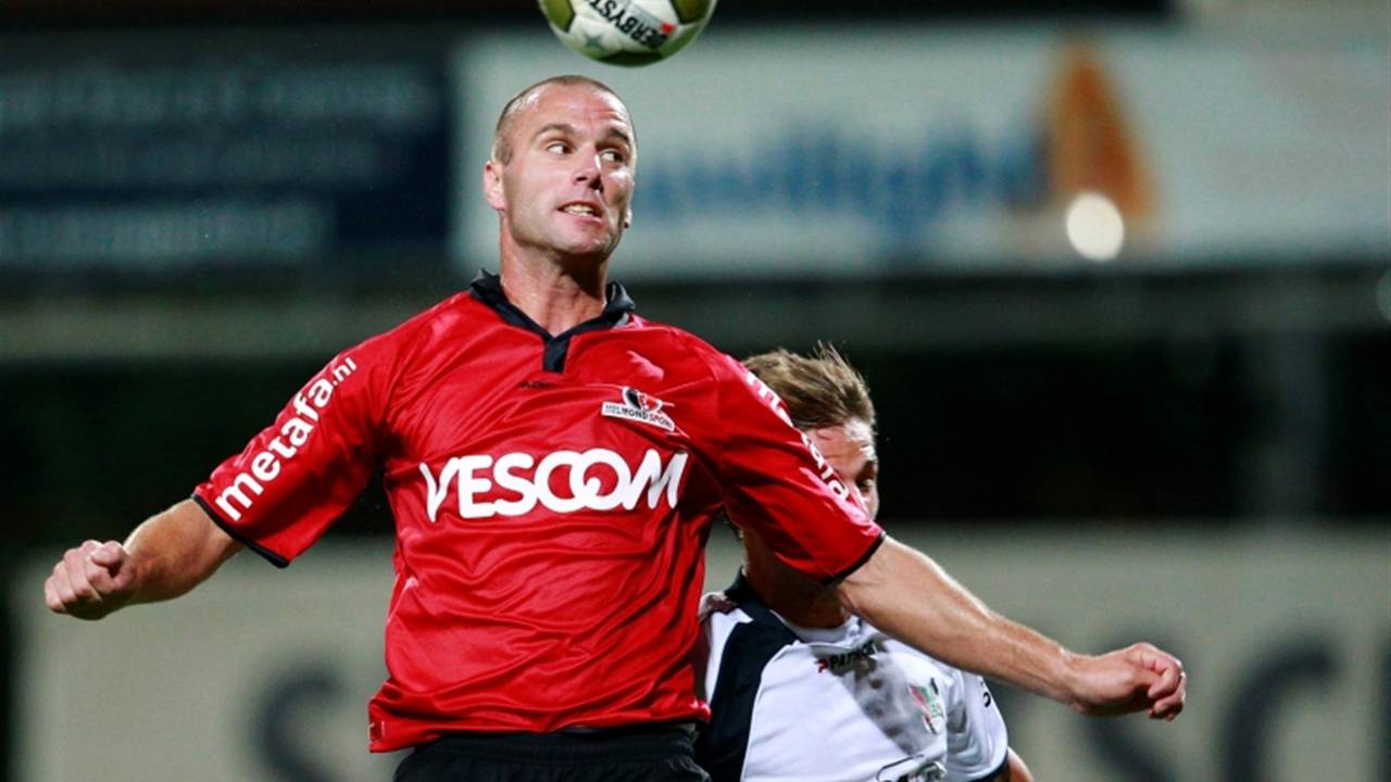 Charles Kazlauskas onderuit gehaald door VVV-trainer (Archieffoto VI Images)