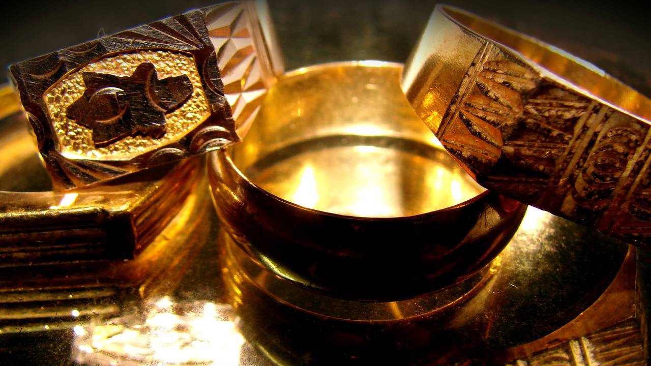 Gouden sieraden waren gestolen