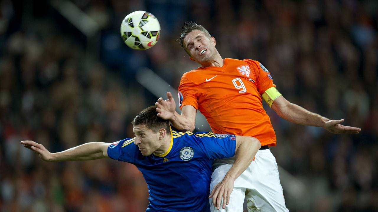 Robin van Persie deed nog zo zijn best (foto: ANP)