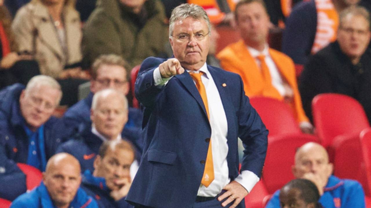 Hiddink selecteert bijna compleet PSV-elftal