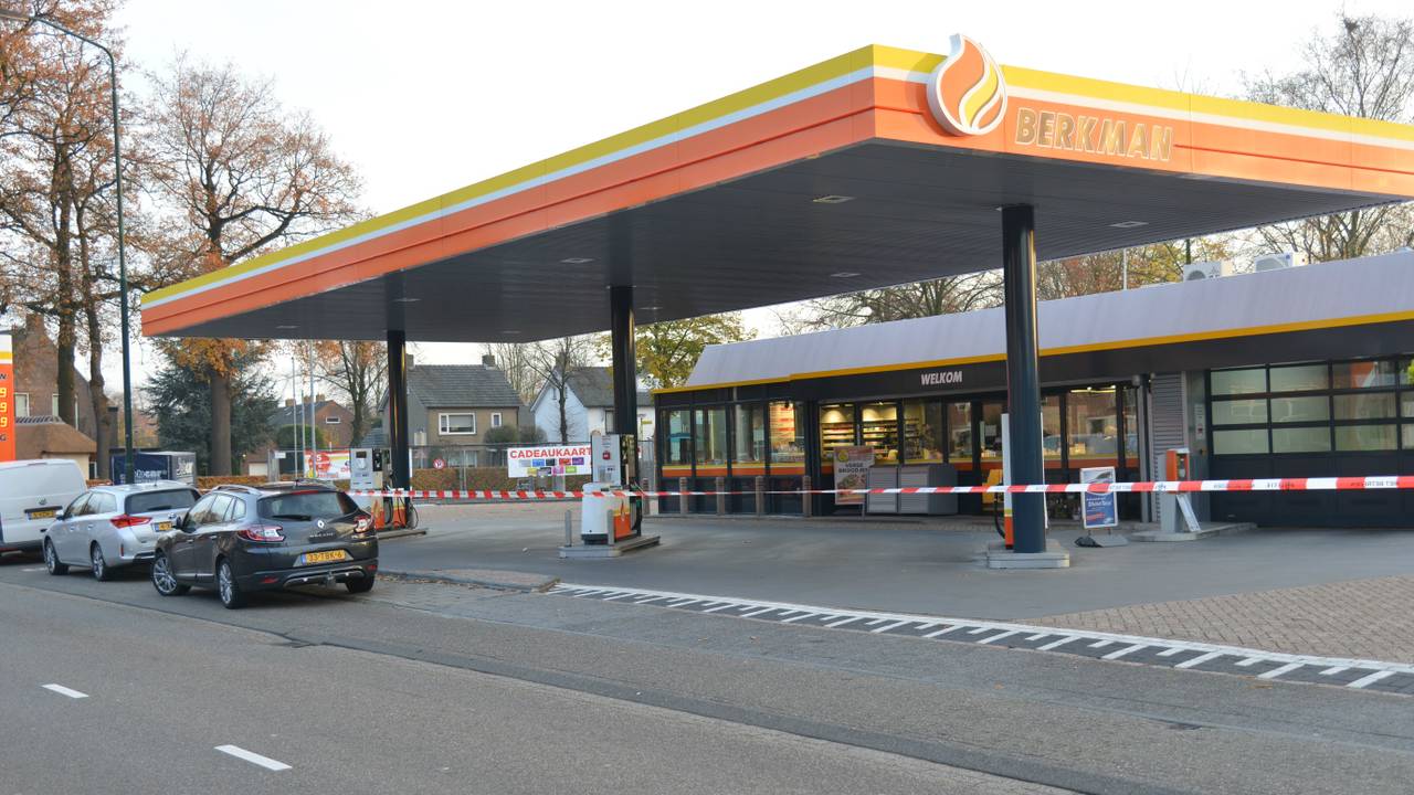 Gewapende overval op tankstation (foto: Perry Roovers)