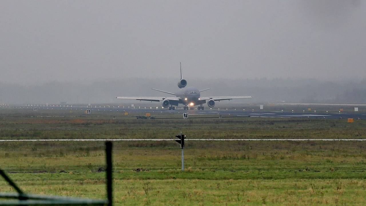 De KCD-10 tijdens zijn voorzorgslanding (Foto: SQ Vision).