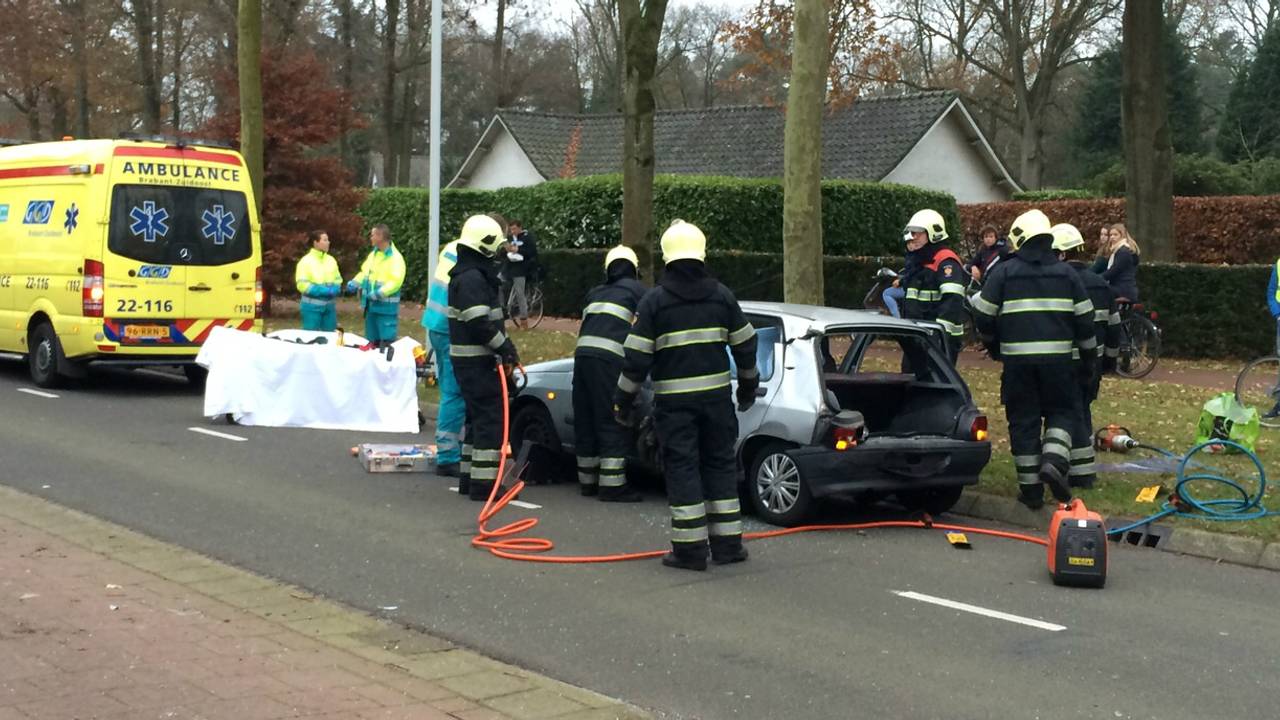 Twee gewonden bij ongeluk Waalre (foto: SQ Vision)