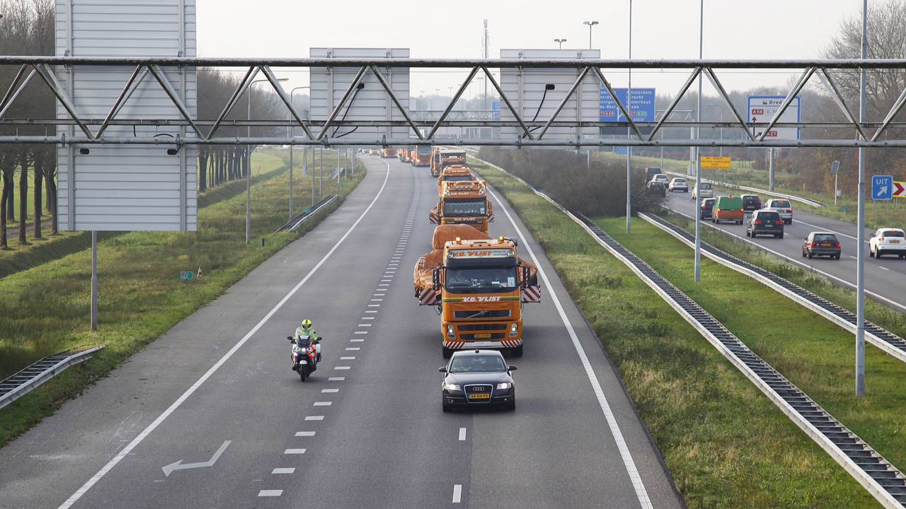 MH17-wrakstukken onderweg naar Gilze-Rijen (archieffoto)
