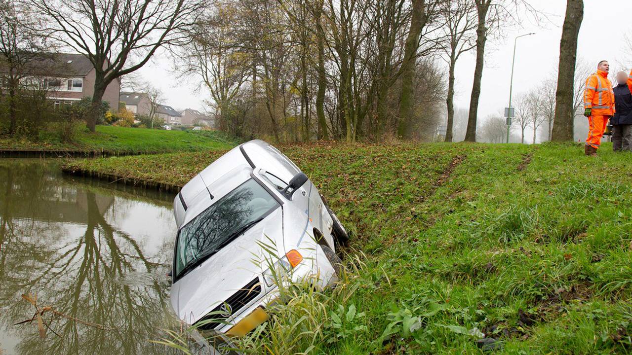 De gestrande bestelwagen (Marcel van Dorst - SQ Vision Mediaprodukties)