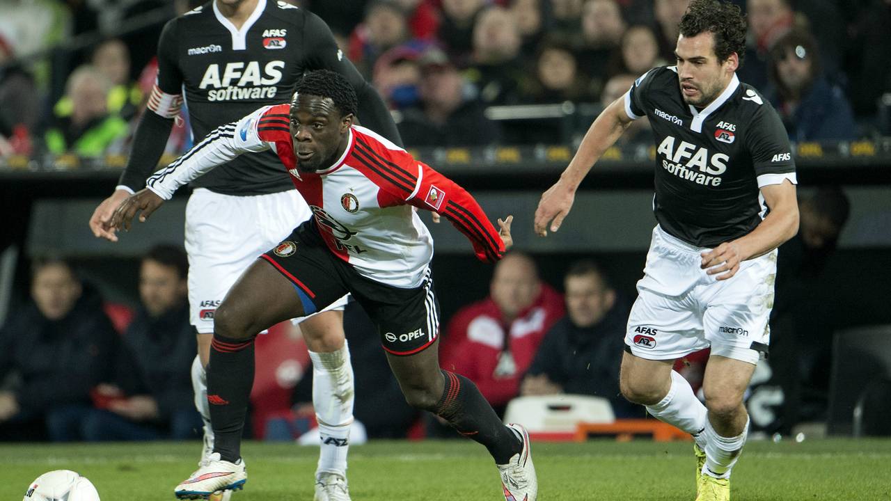 Marcellis (rechts op de foto) van AZ naar NAC (foto: ANP)