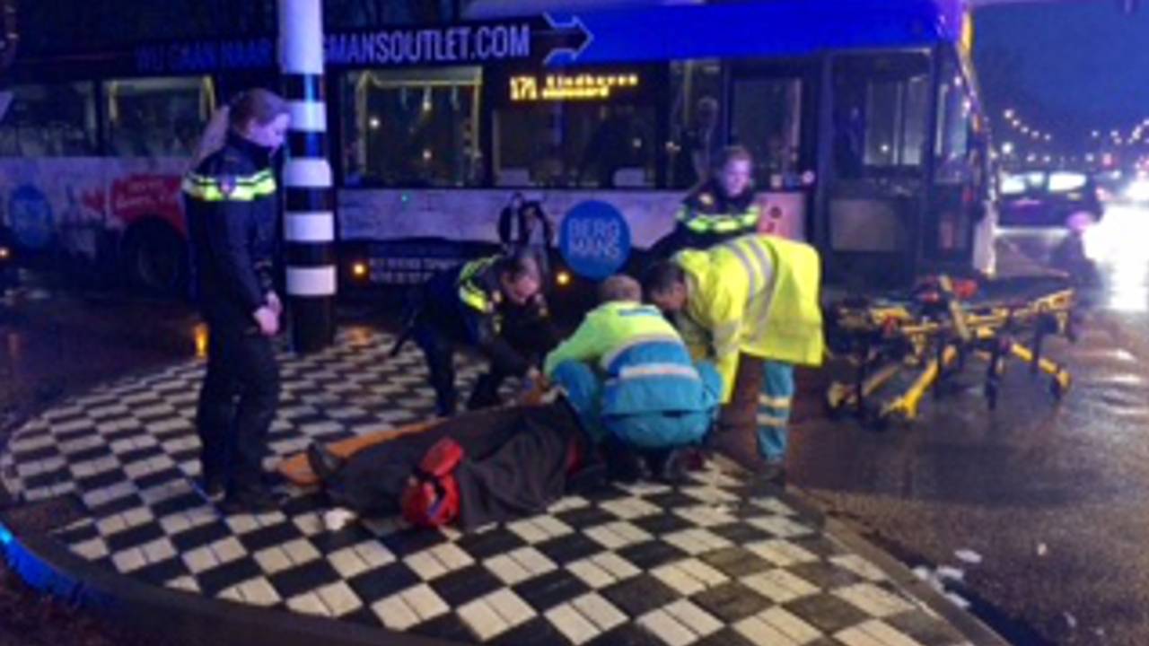 Gewonde bij botsing (foto: Hans van Hamersveld / SQ Vision)