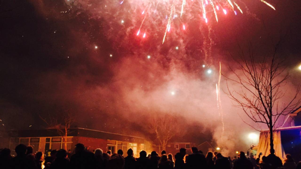 Oud en nieuw verloopt rustig in Veen 'Een beetje provocerend, al die