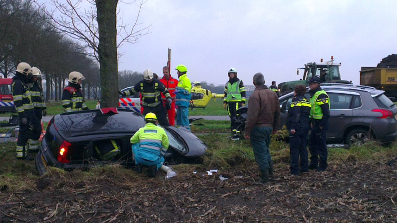 Flinke botsing in Oploo (foto: Saskia Kusters / Saskia Kusters Media)