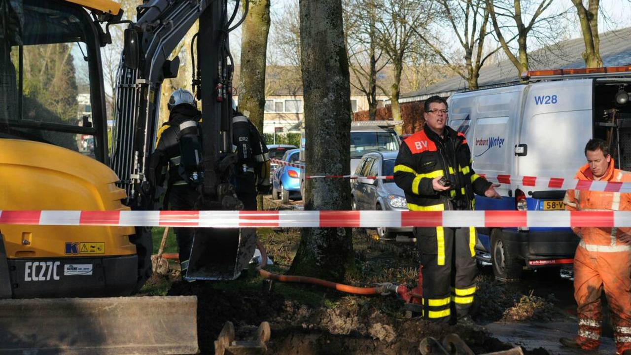 Gaslek door graafwerk Etten-Leur (foto: Tom van der Put/SQ Vision)