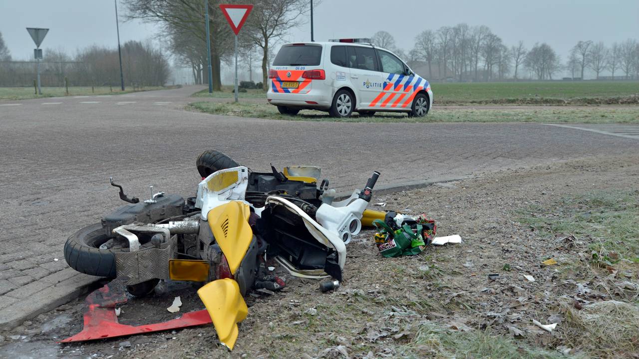 Gewonde bij ongeluk met scooter in Heukelom Omroep Brabant