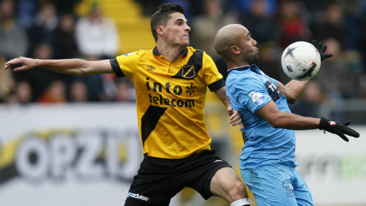 Het duel bleef doelpuntloos (Foto: Pics United)