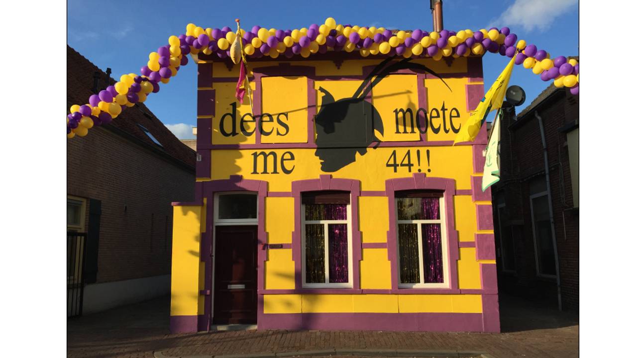 Het geschilderde huis (Foto: Bart van Hoof)