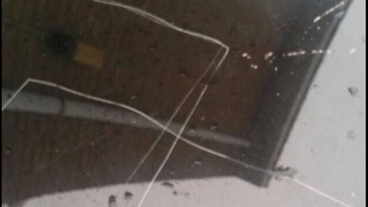 De gekerfde hakenkruis (Foto: De Pezerikken)