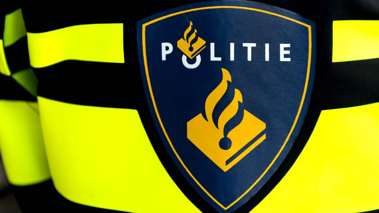 Man uit Fijnaart overleden bij ongeluk op de A16 bij Moerdijk.