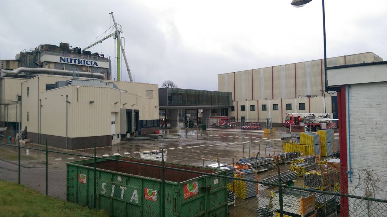 Brandweer op het terrein van Nutricia (Foto: SK Media)