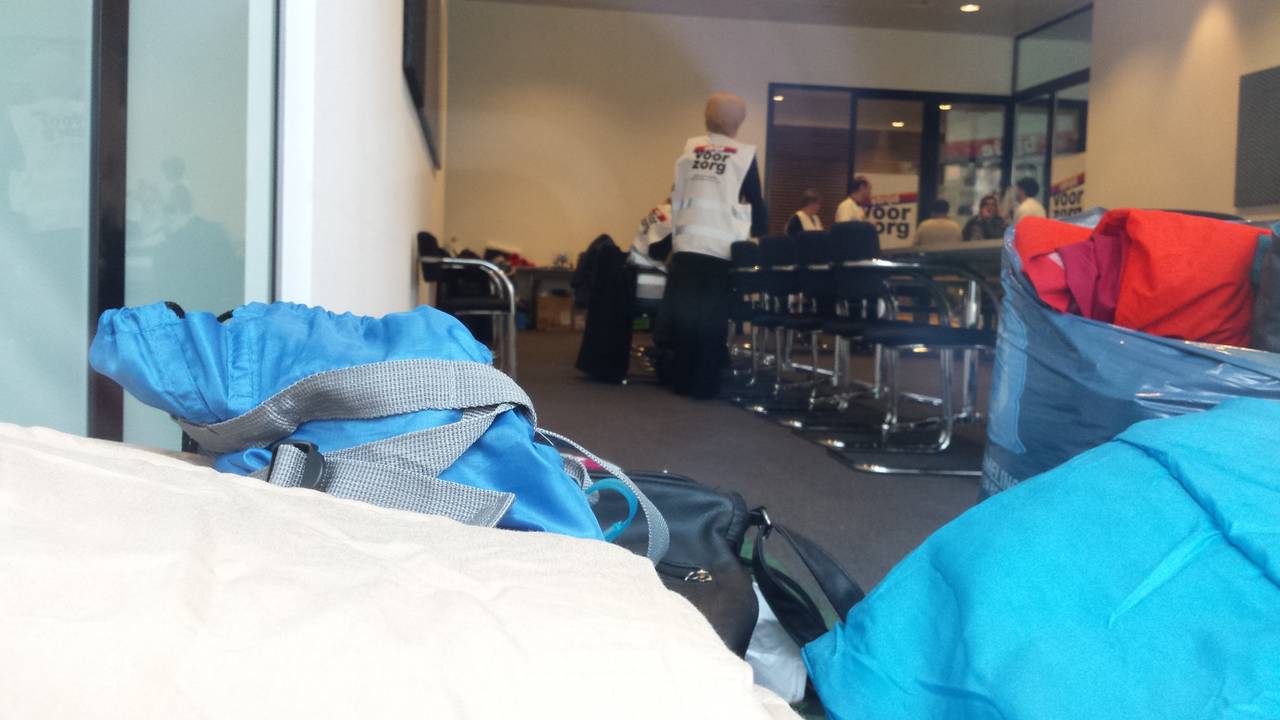 Bezetters gemeentehuis Oss zijn blij dat ze gehoord zijn en weer naar huis kunnen