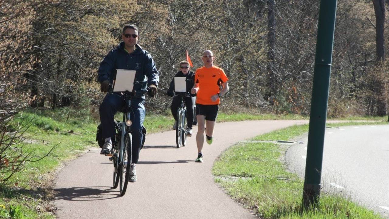Alex Raggers tijdens een hardloopwedstrijd (archieffoto)
